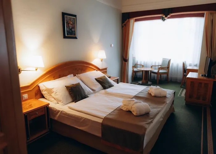 Parkhotel Golf فندق 4*