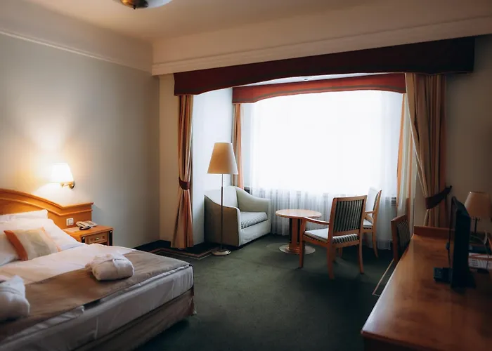 Parkhotel Golf فندق