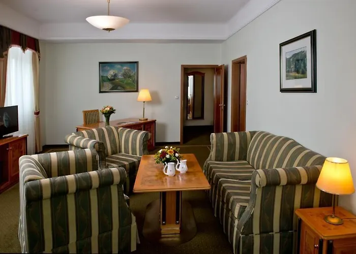 Parkhotel Golf فندق