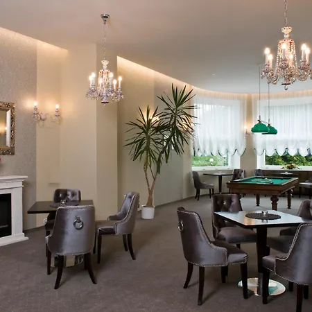 Parkhotel Golf 4*