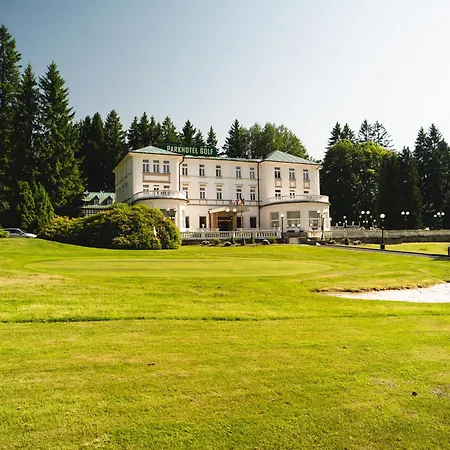 호텔 Parkhotel Golf 마리안스케 라즈네