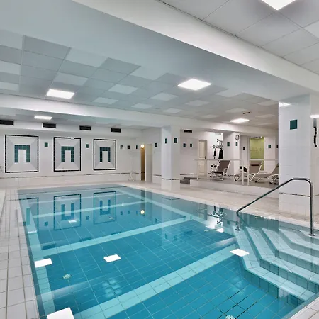 Parkhotel Golf 호텔