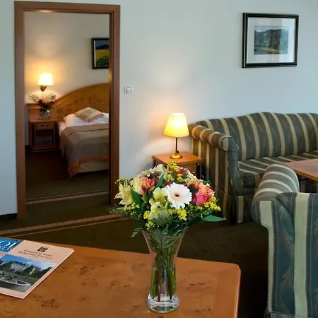 Parkhotel Golf 마리안스케 라즈네