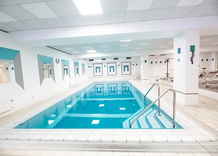 Hotell Parkhotel Golf 4*